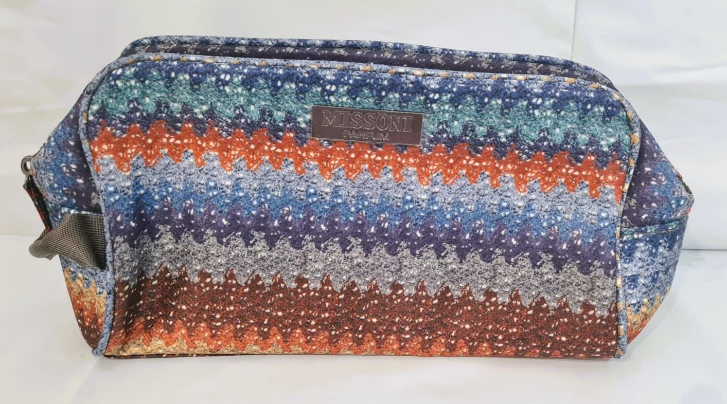 MISSONI ICONIC תיק נסיעה צבעוני לגבר 10*16*30-pharm2u